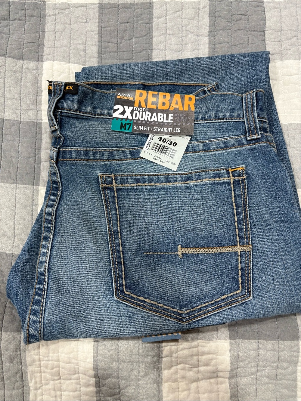NWT Ariat Rebar M7